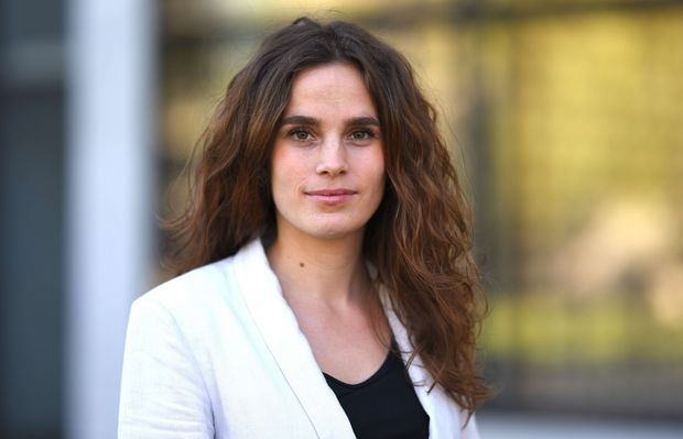 Anna Wörner - YER 