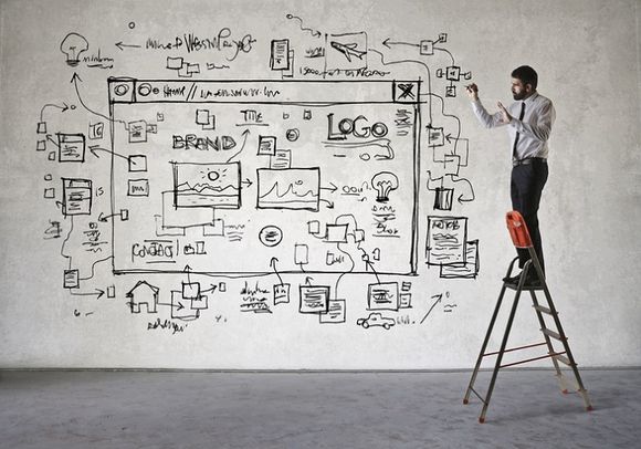 Planung Skizze Mann Leiter Webseite