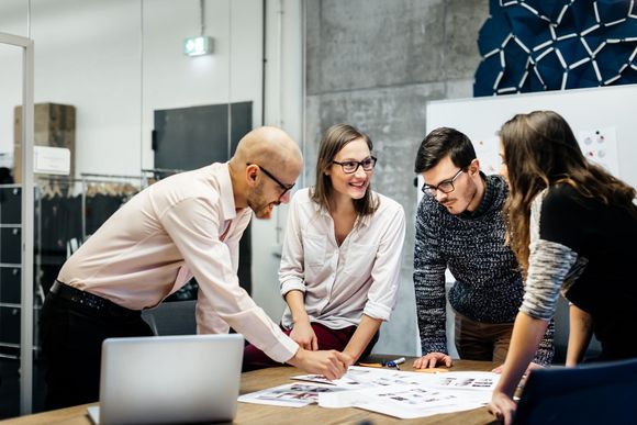 Core Values bieten Orientierung bei der Interaktion mit Kollegen. Core Values bieten Orientierung bei der Interaktion mit Kollegen.