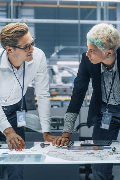 Teamfähigkeit ist ein wichtiger Soft Skill für Ingenieur:innen im Lebenslauf